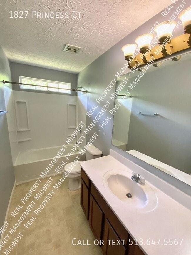 Building Photo - 1827 Princess Ct