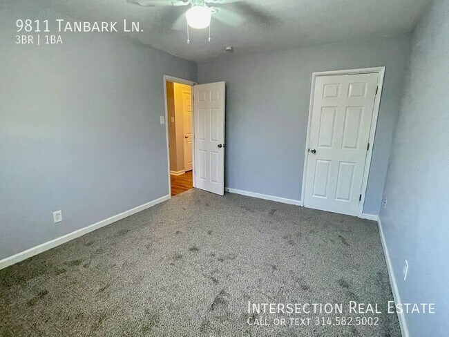 Building Photo - 9811 Tanbark Ln