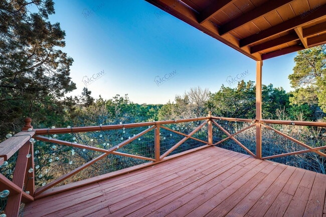 Building Photo - 3001 Hilltop Rd