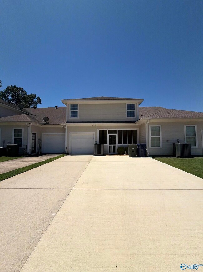Building Photo - 5 Atherton Cir SW