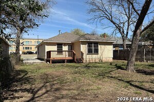 Building Photo - 220 Hansford St
