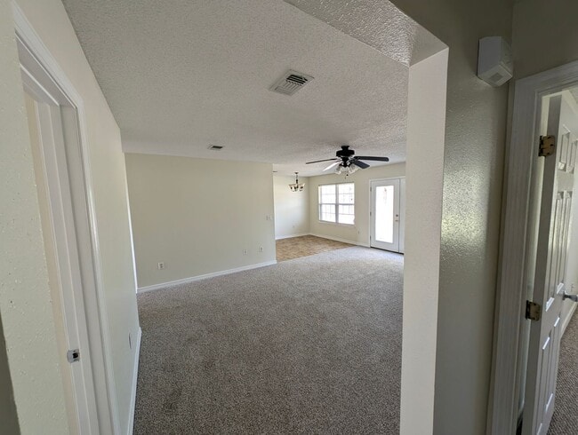 Building Photo - Updated 4-Bedroom Home on a Quiet Street — 1,695 sq ft, Large Garage — Now Accepting Applications