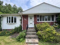 Building Photo - COMING SOON - Beautiful and spacious 4Bed/2Bath Rambler in Rockville!