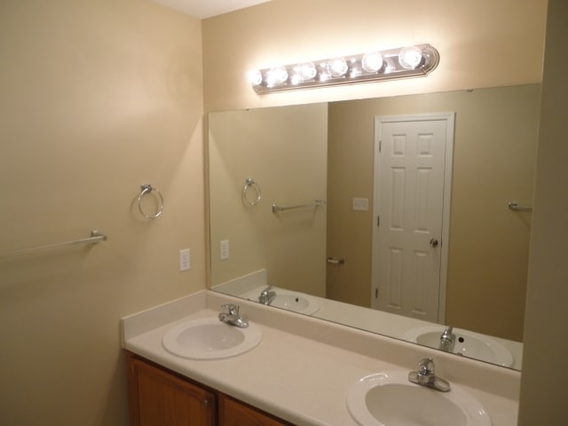 Building Photo - 905 Finchurch Cir