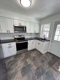 Building Photo - 2019 Oregon Ave