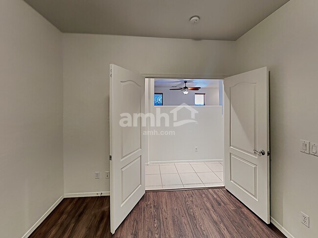 Building Photo - 3638 E Janelle Way