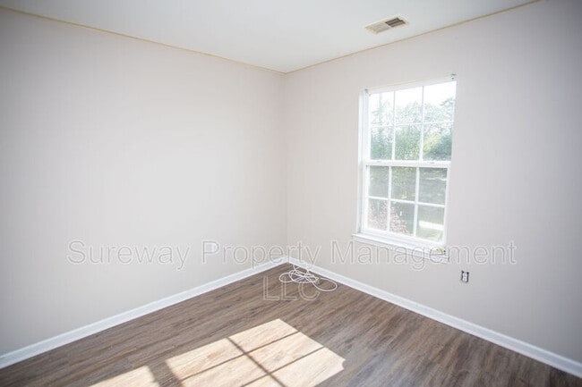 Building Photo - 102 Brandywine Dr