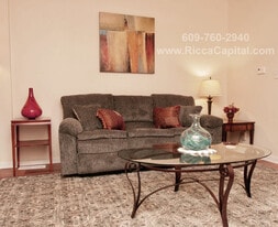 Building Photo - 215 S Atlantic Ave E