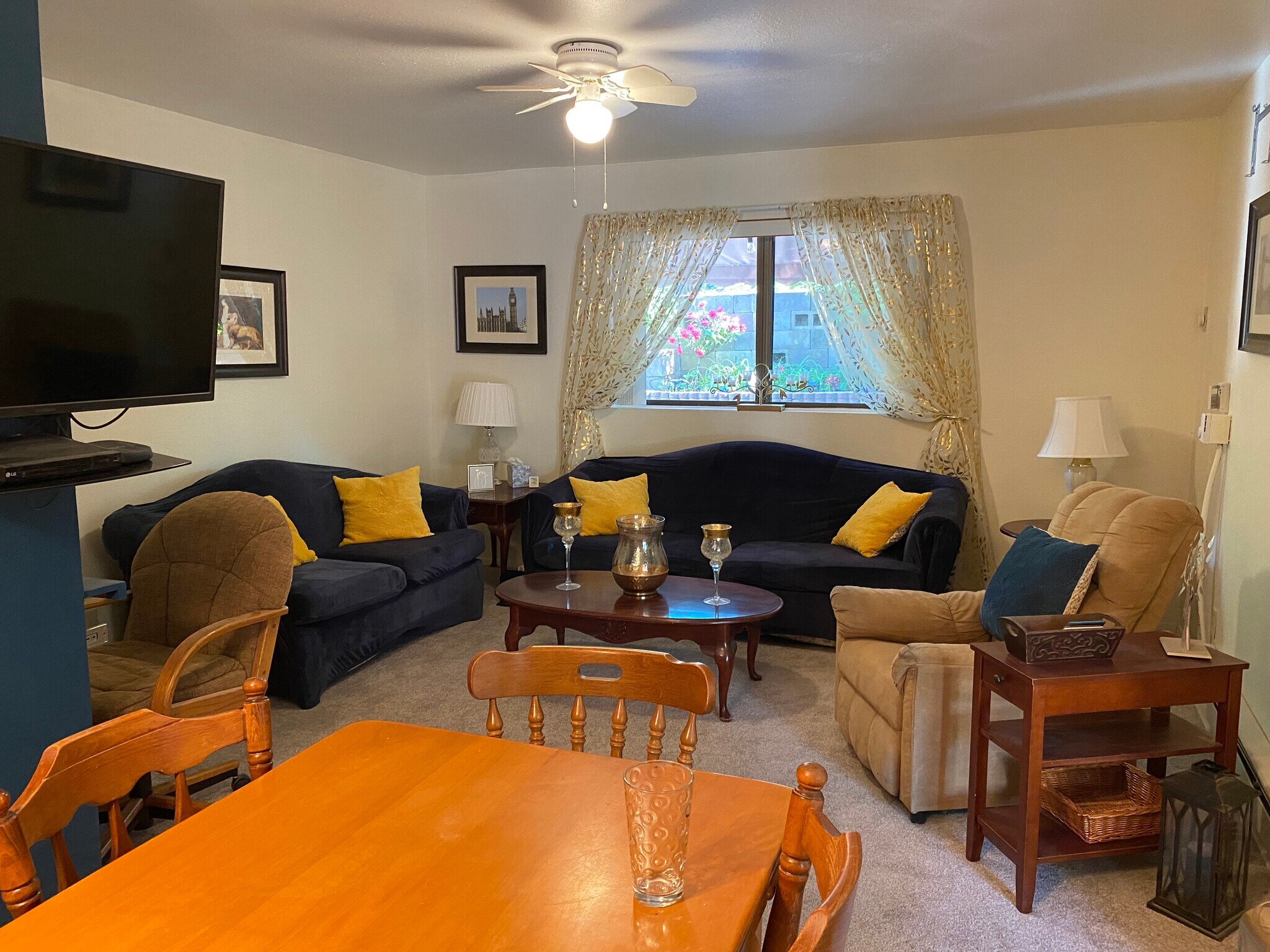 Building Photo - 4040 St Patricks Ave