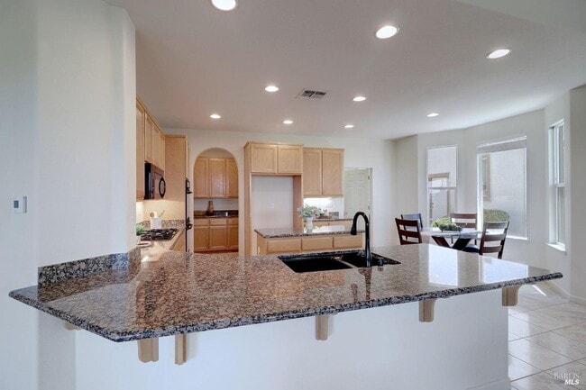 Building Photo - 319 Crystal Downs Dr