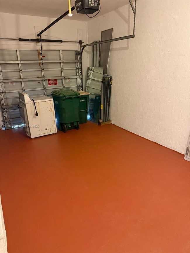 Building Photo - 8301 Santa Monica Terrace