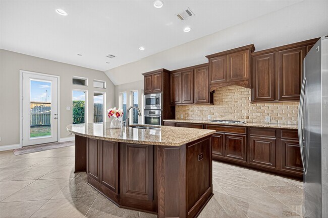 Building Photo - 28015 Castle Park Ln