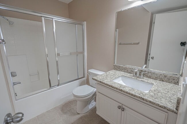 Building Photo - COMING SOON! 3 Bedroom Condo for rent in C...