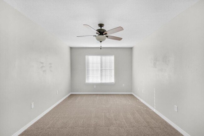 Building Photo - 113 Scranton St