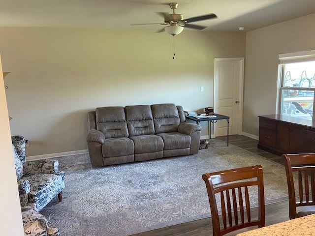 Building Photo - 4748 Highmont Dr