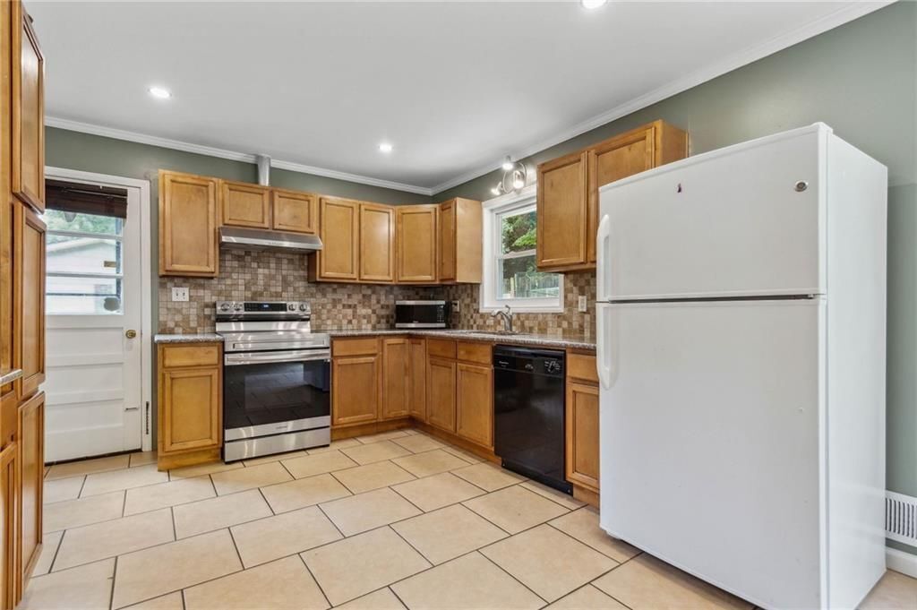 Building Photo - 2985 Dodson Dr