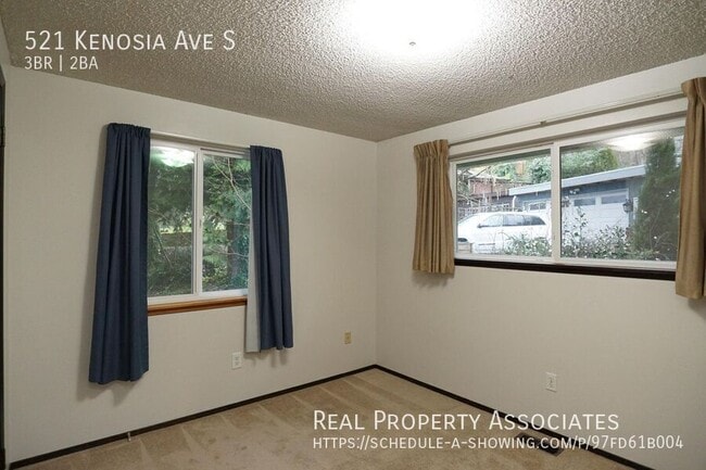 Building Photo - 521 Kenosia Ave S