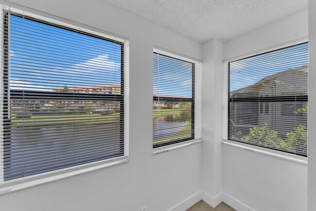Building Photo - 1224 S Military Trail