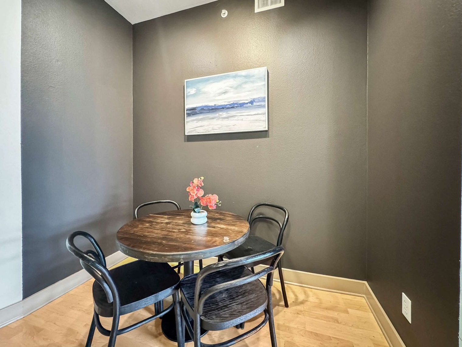 Building Photo - 2901 Indiana St