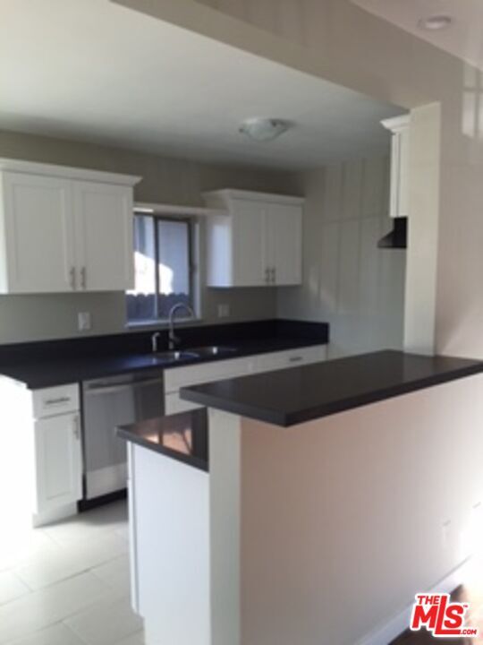 Primary Photo - 744 Chestnut Ave