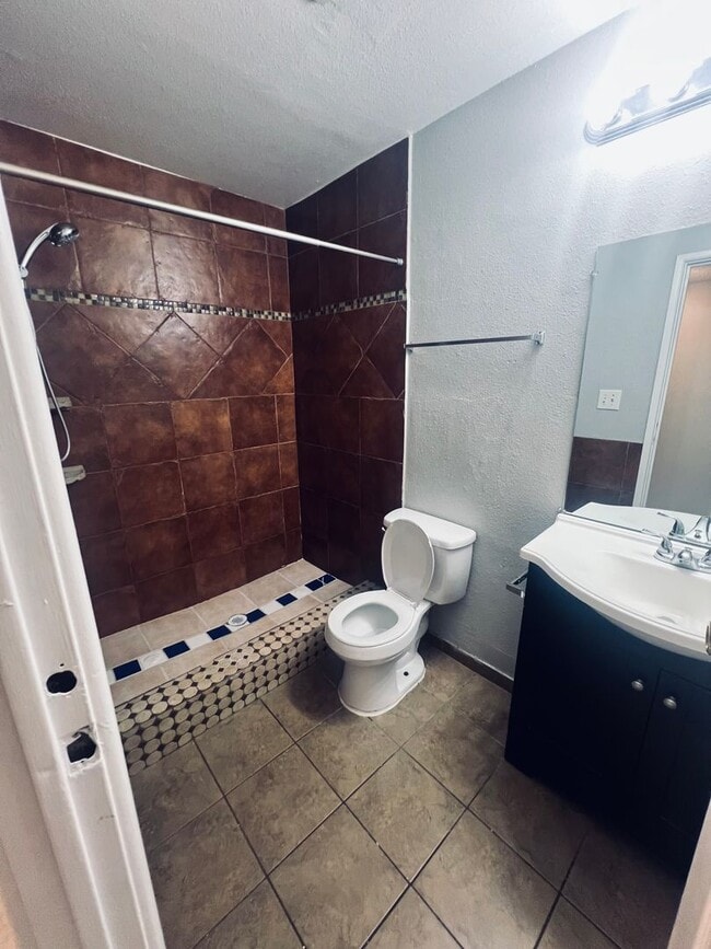 Building Photo - Lock in ($2100) off February 2026  if you move-in by December 29, 2025.