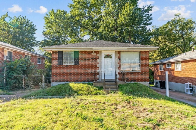 Primary Photo - 1216 Lakeview Ave