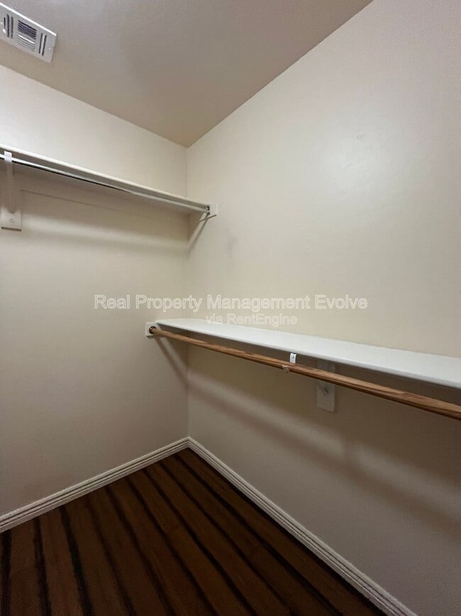 Building Photo - 12022 W Morning Dove Dr