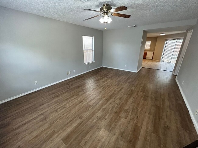 Building Photo - Application Received **MOVE-IN SPECIAL** A...
