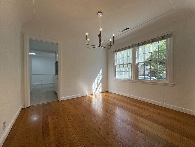 Building Photo - Charming Updated 4BR Home on Prime Corner ...