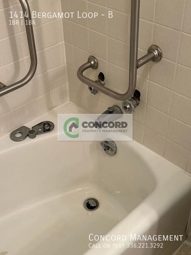 Building Photo - 1414 Bergamot Loop