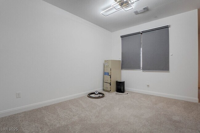 Building Photo - 230 Carmel Sky St