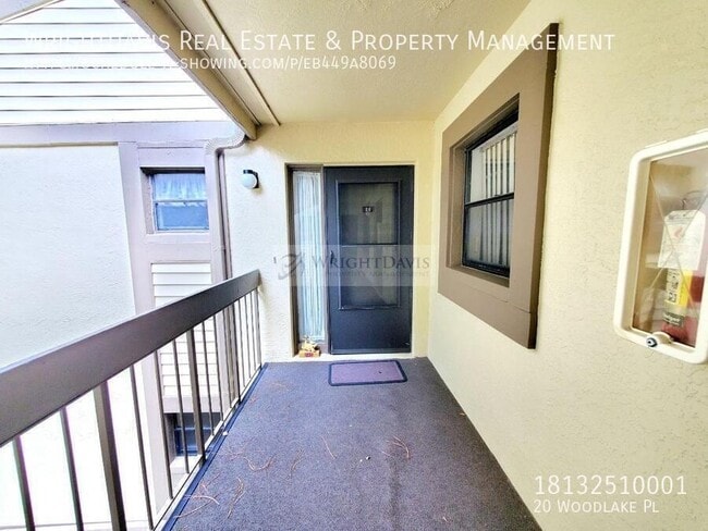 Building Photo - 20 Woodlake Pl