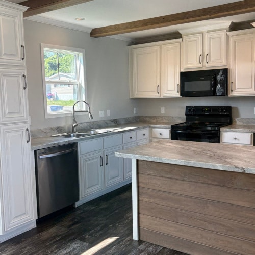 Building Photo - 100 Sycamore Loop