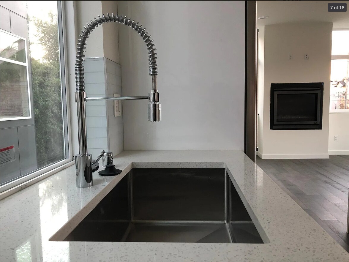 Building Photo - 1549 NW 59th St