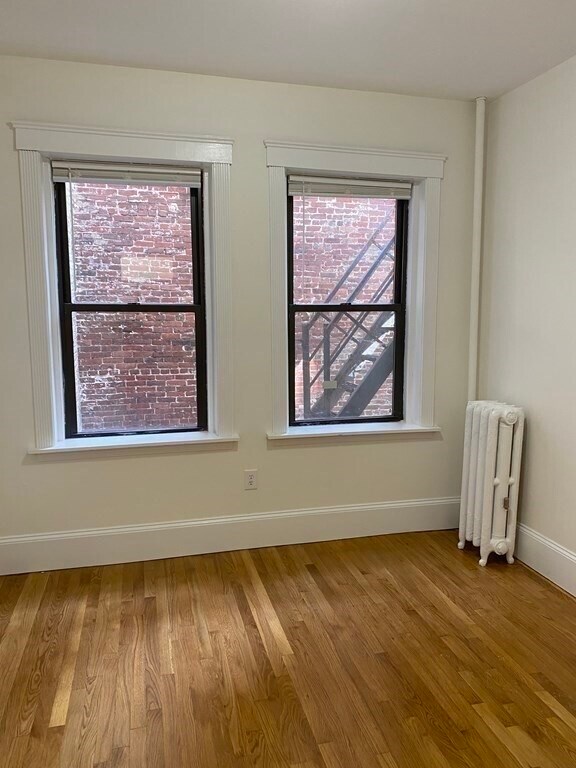 Building Photo - 39 Hemenway St