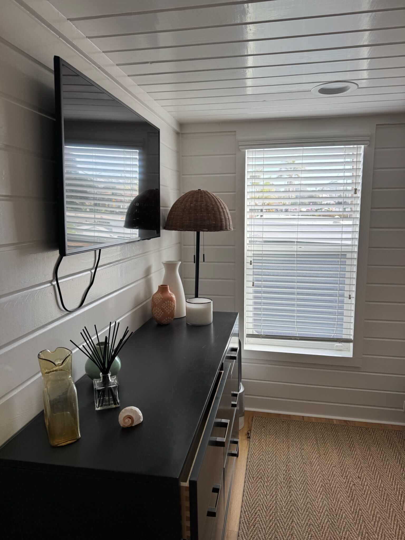 Building Photo - 123 Jasper St