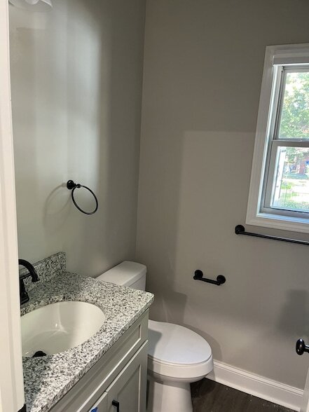 Building Photo - 9970 W Green Cemetery Rd