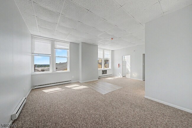 Building Photo - 110 Cornelia St