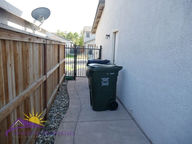 Building Photo - 170 Battlecreek Cir