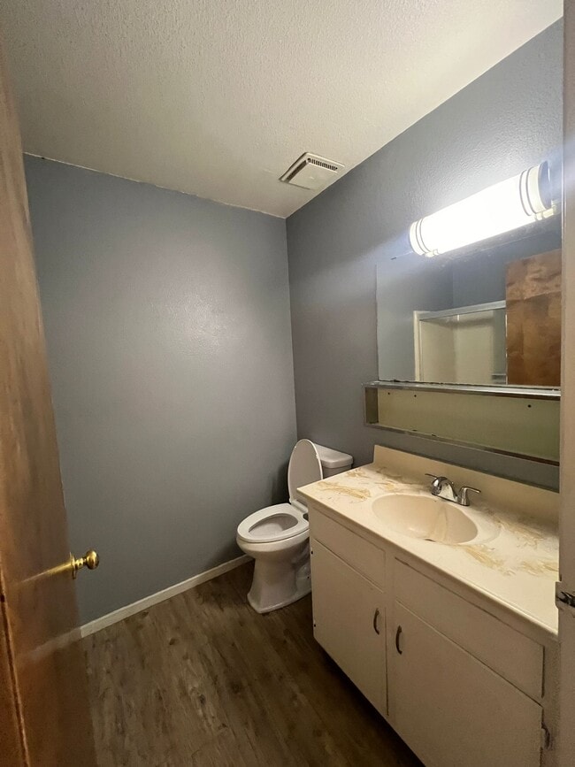 Building Photo - 1830 S Garden St