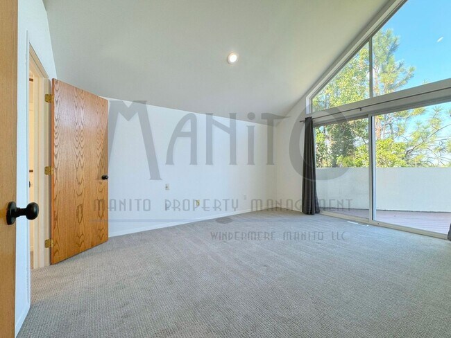 Building Photo - Unique Jon Sayler Designed Townhome