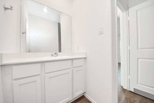 Building Photo - 26631 Castiel Dr