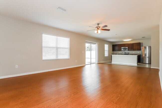 Building Photo - 4011 Bramblewood Loop