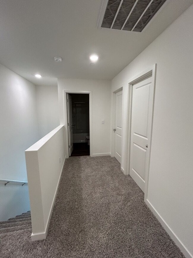 Building Photo - NEW BUILD HOME - Comfortable Living in a New Redding Neighborhood