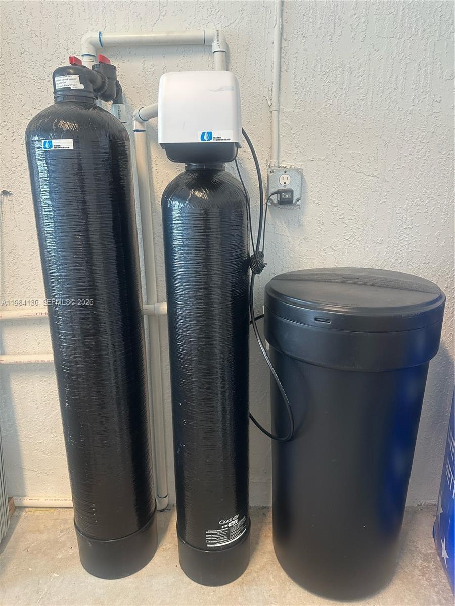 Building Photo - 2761 NW 55th Way