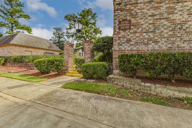 Building Photo - 14719 Barryknoll Ln