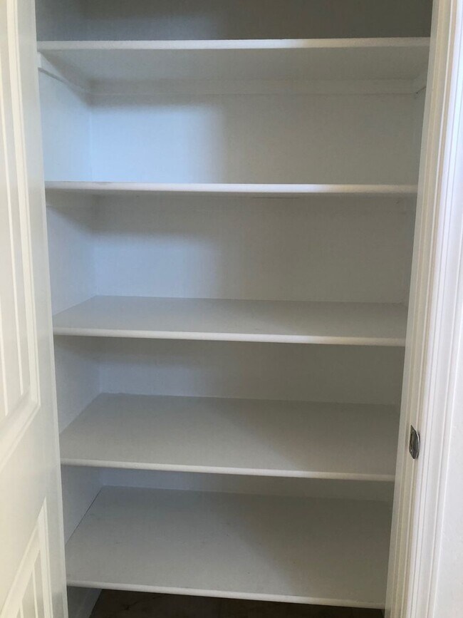 Building Photo - Three Bedroom in Saddlewood ~ North Prescott