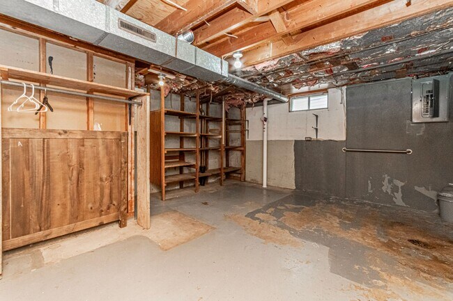 Building Photo - Please View 3D Virtual Walk-Through Before...