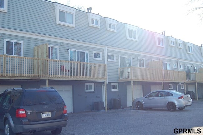 Building Photo - 1218 Fairfax Rd