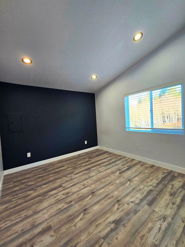 Building Photo - Brand new build! 2 bedroom, 1 bath apartment